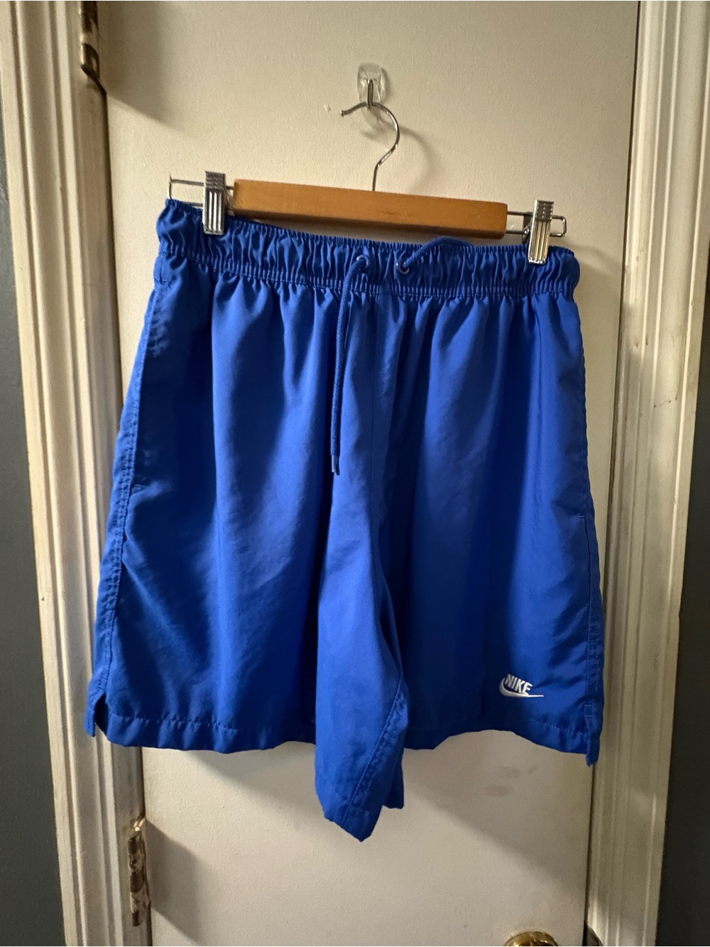 Nike Men’s Bright Blue Athletic Shorts size M
